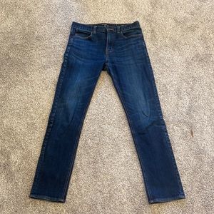 31 x 32 J.Crew Mercantile Straight Flex dark jeans with light distress on thighs